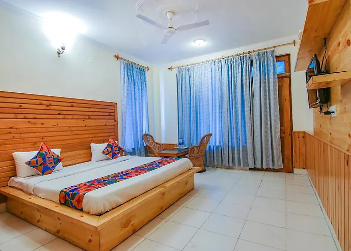Guest house: Fabhotel Greenwoods Inn